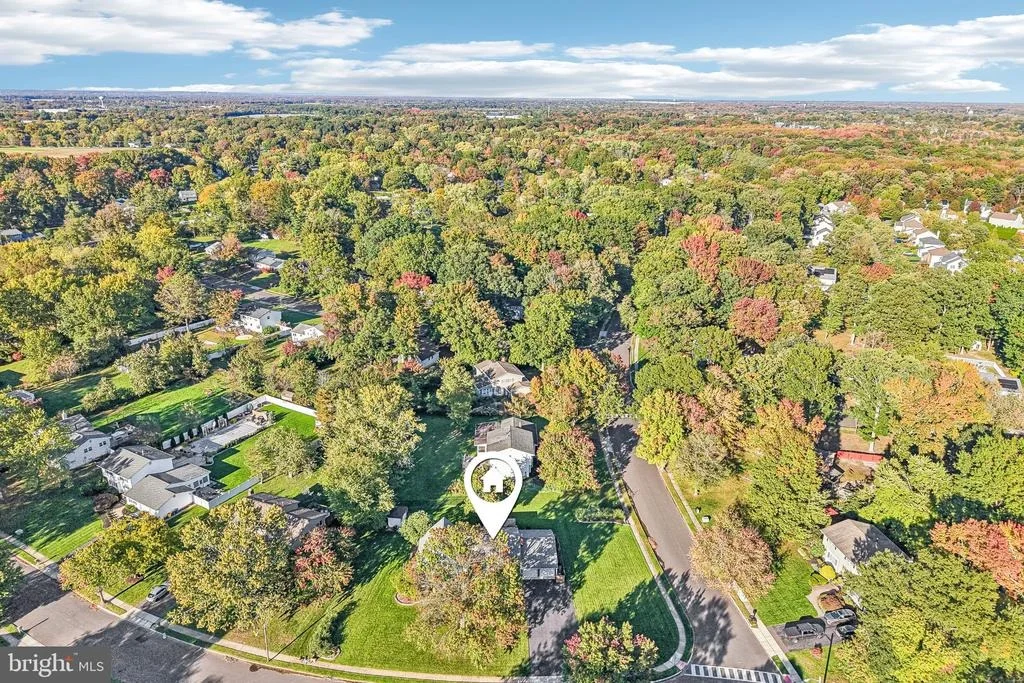 Photo of 2 BEECHCROFT DRIVE