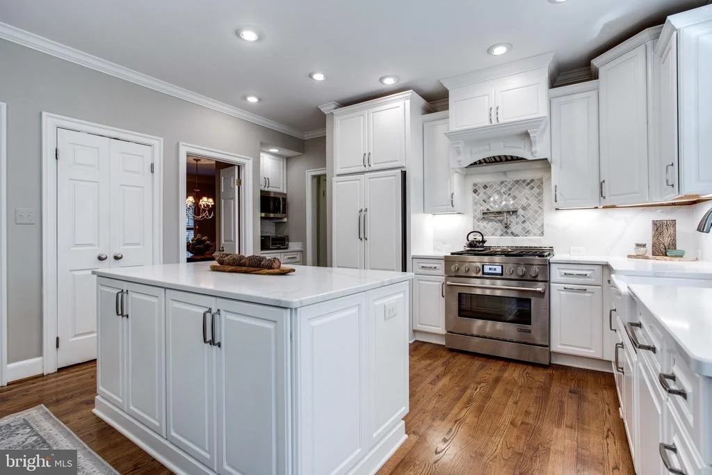 Photo of 12704 POND CREST LANE