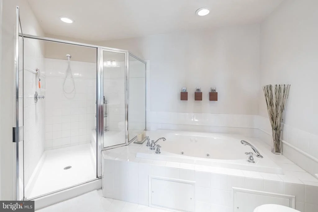 Photo of Unit 21B at 1788 POOLSIDE WAY