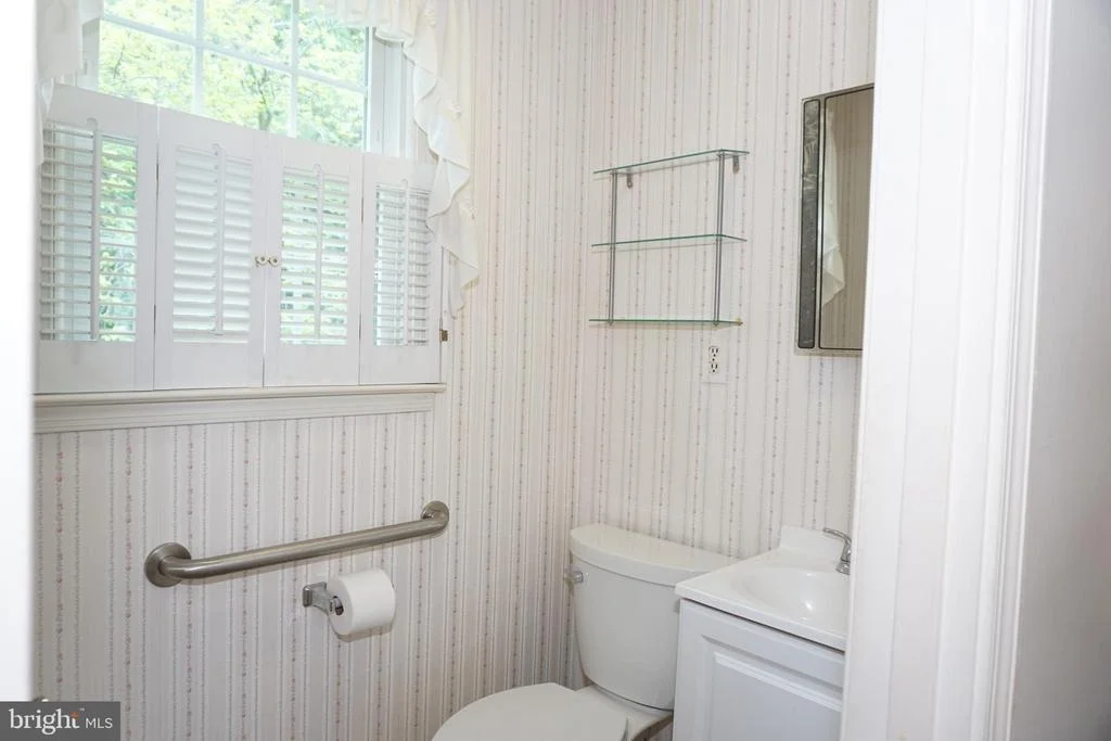 Photo of 1304 CHEZ COURT