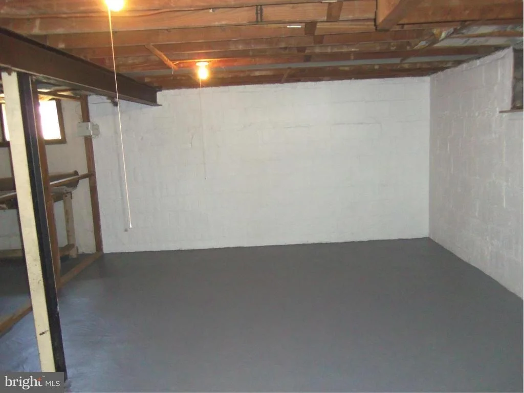 Photo of 10148 SUTHERLAND ROAD