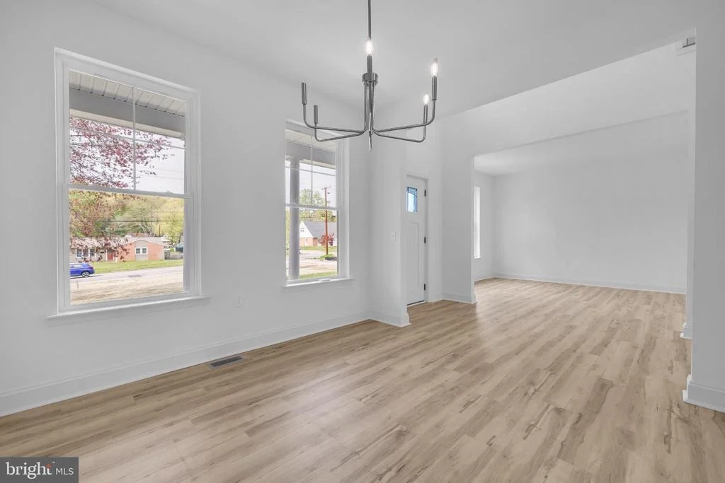 Photo of 413 TRIMBLE ROAD