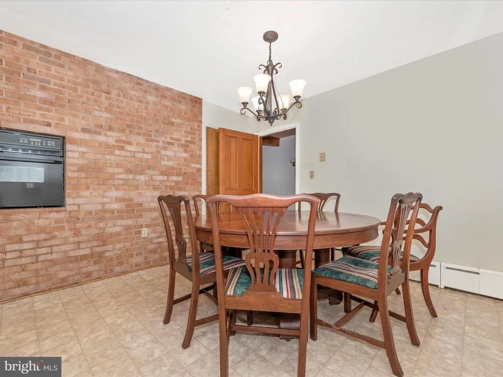 Photo of 7502 RIDGE ROAD
