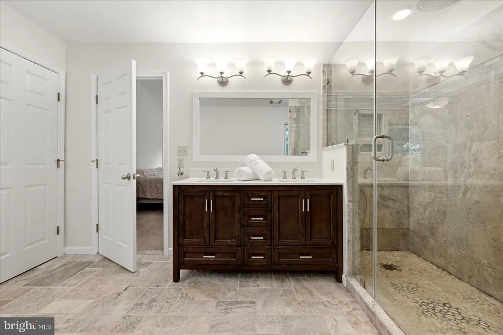 Photo of 9516 PRIMROSE LANE