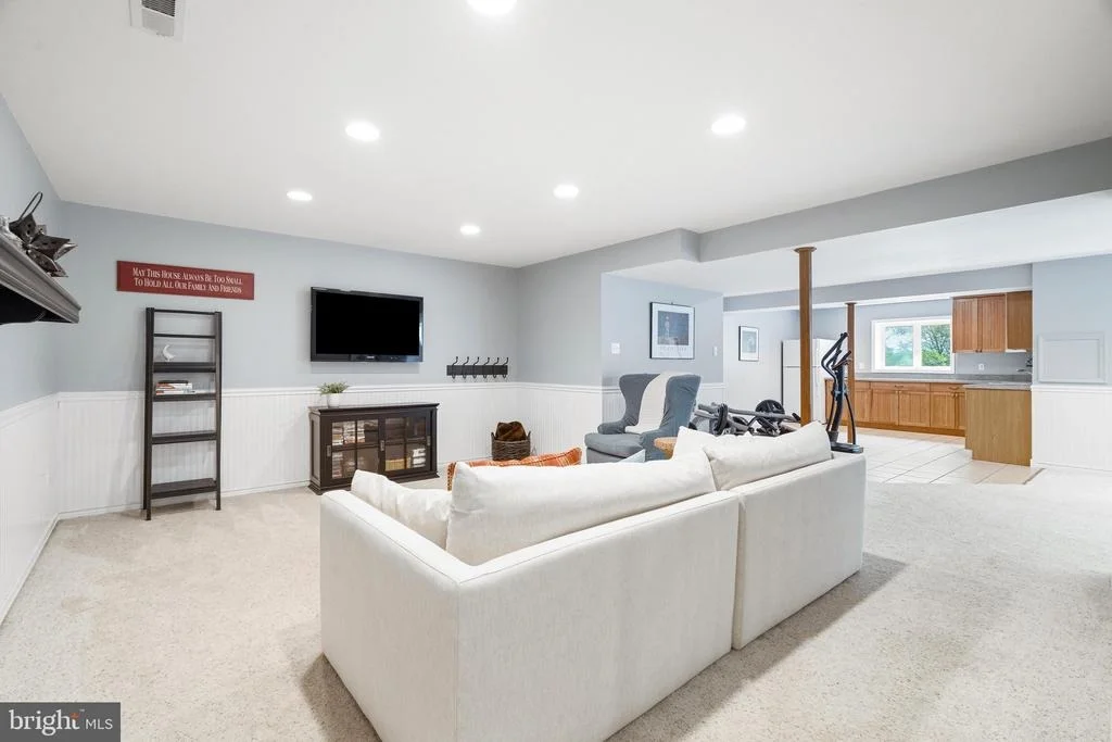 Photo of 5646 DENFIELD PLACE