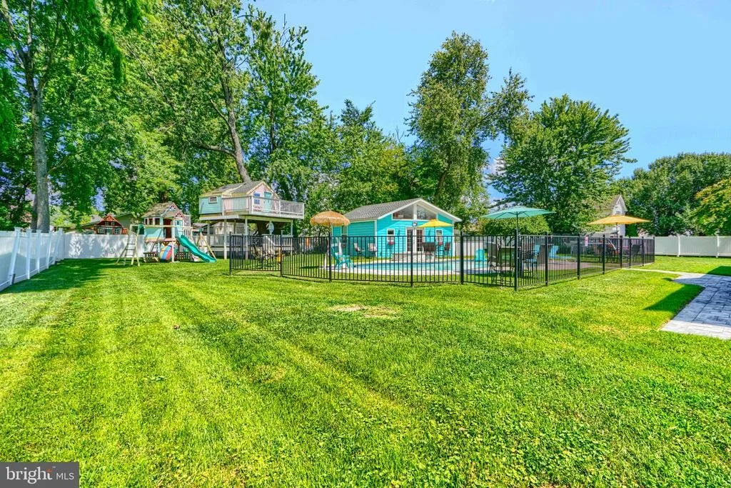 Photo of 7418 CHESAPEAKE ROAD