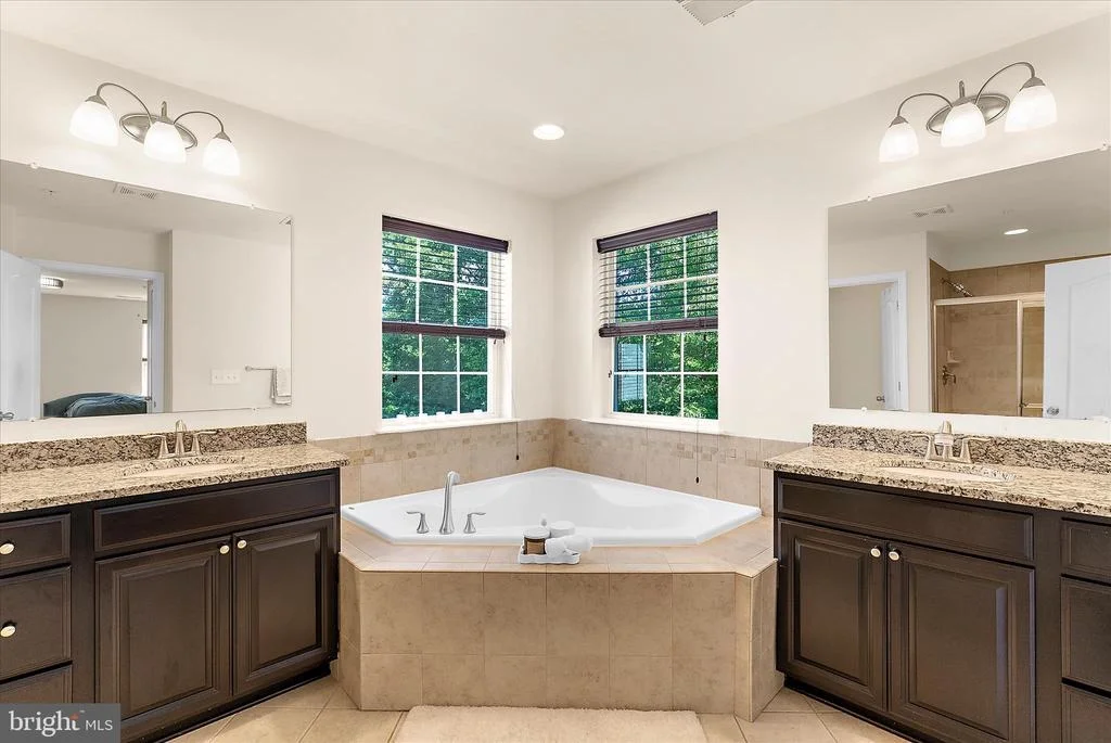 Photo of 7807 STONEBRIAR DRIVE