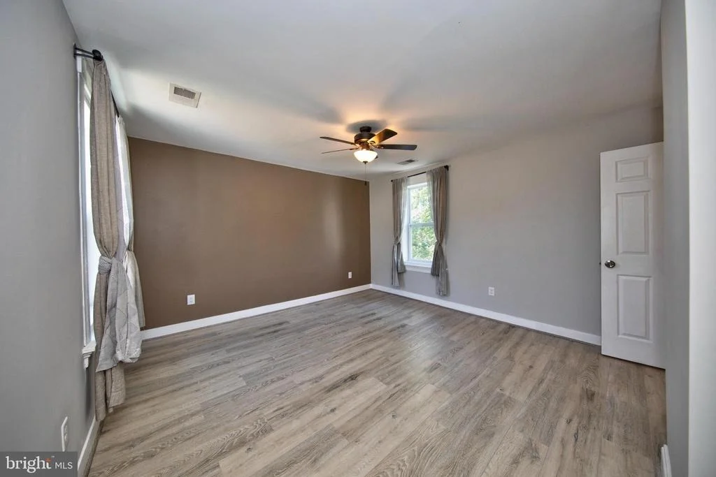 Photo of 1820 ARBUTUS AVENUE