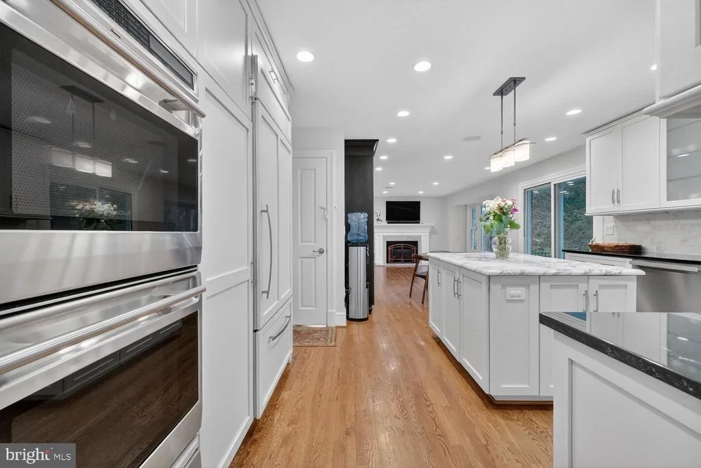 Photo of 1205 SUFFIELD DRIVE