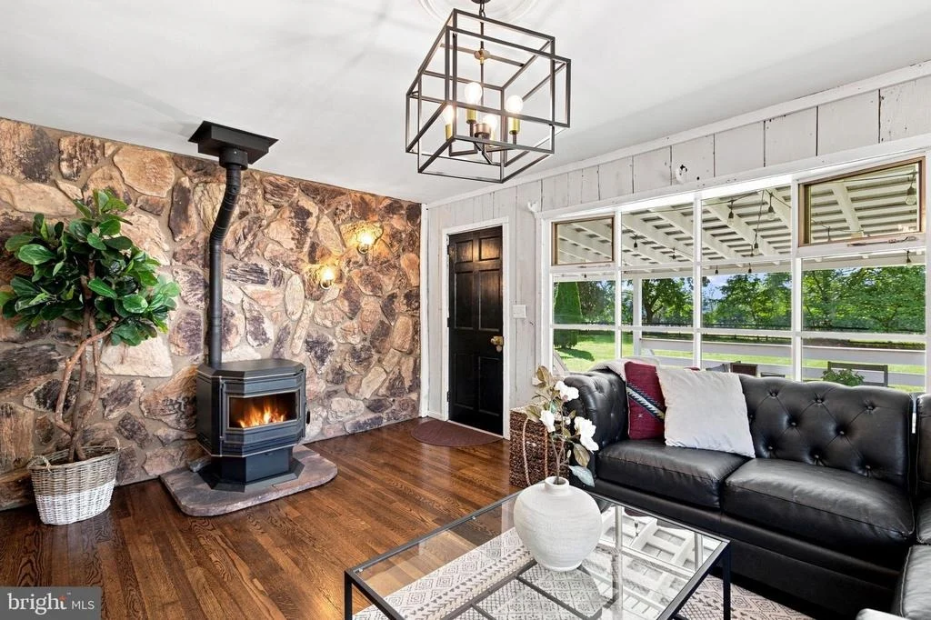 Photo of 21088 UNISON ROAD