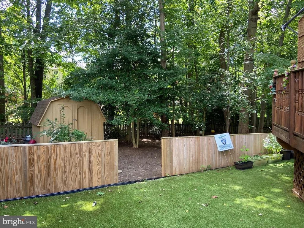 Photo of 15084 HOLLEYSIDE DRIVE