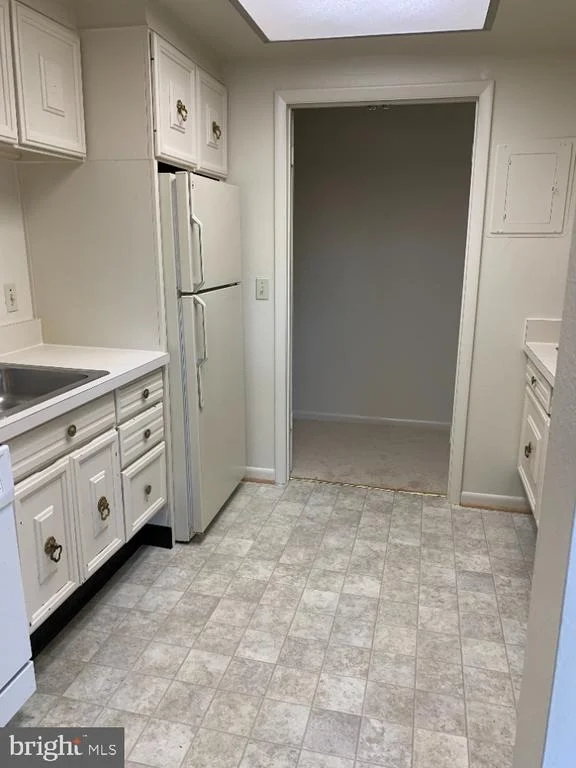 Photo of Unit 3F at 3632 GLENEAGLES DRIVE