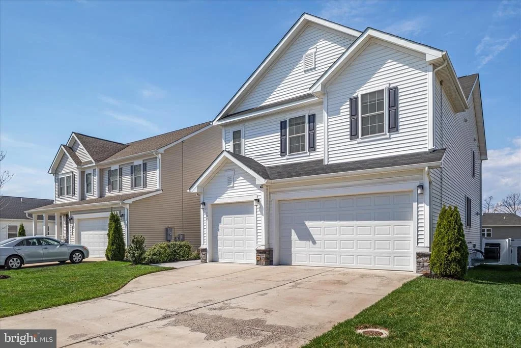 Photo of 108 NEVERMORE DRIVE