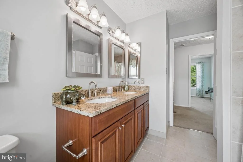 Photo of 6305 DERBY CIRCLE