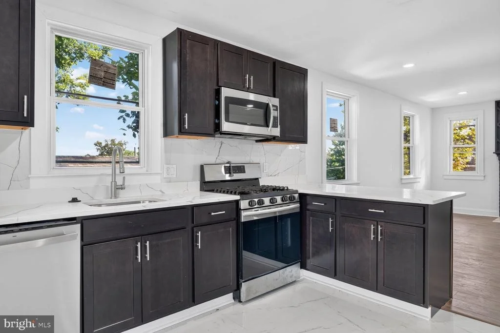 Photo of 1227 44TH PLACE SE