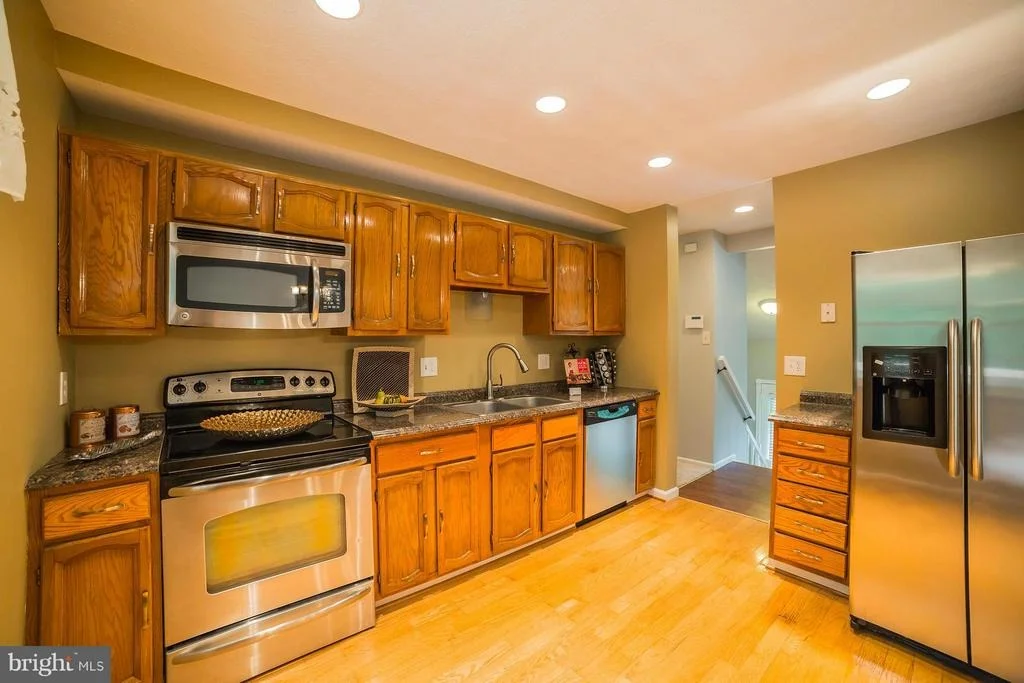 Photo of 7908 HILL STREAM COURT