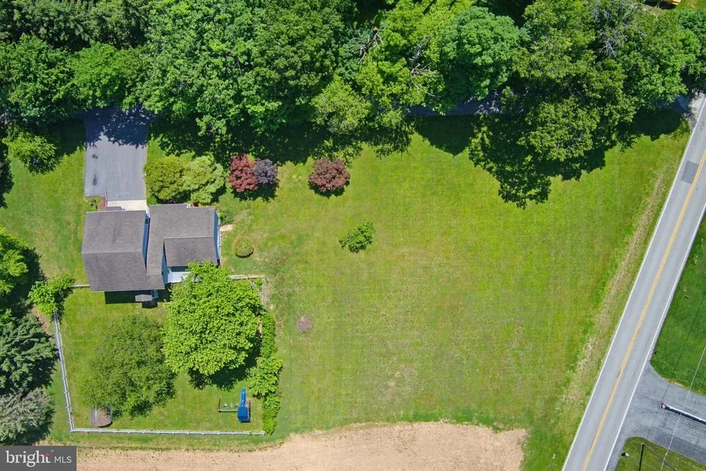Photo of 2621 BRADDOCK ROAD