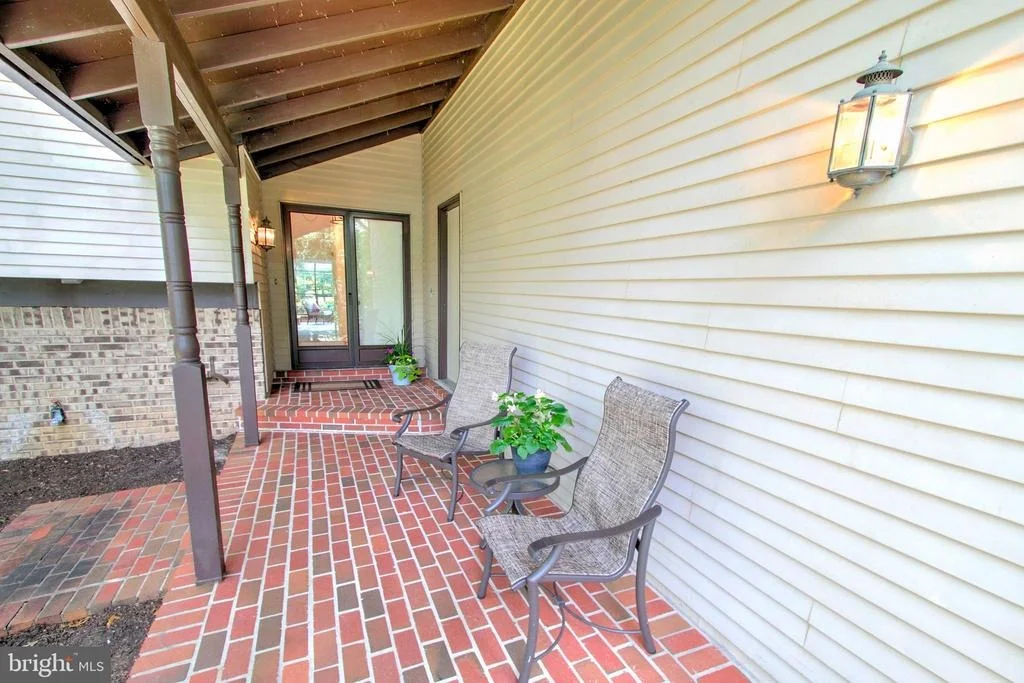 Photo of 11247 HANDLEBAR ROAD