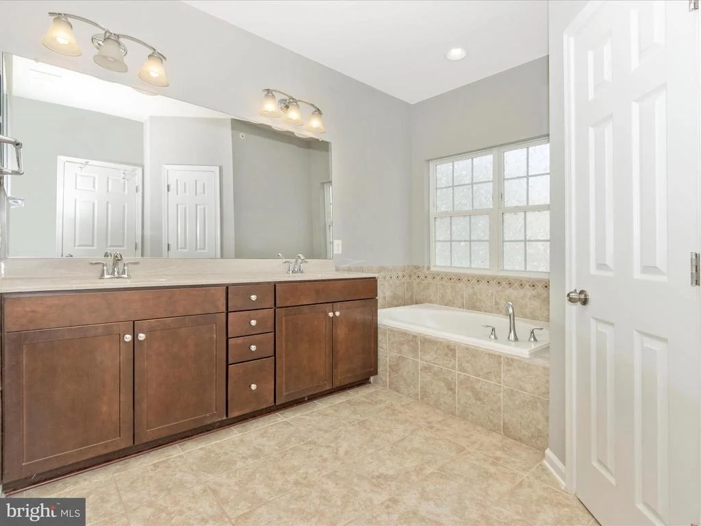 Photo of 7208 MAISSON RIDGE CIRCLE