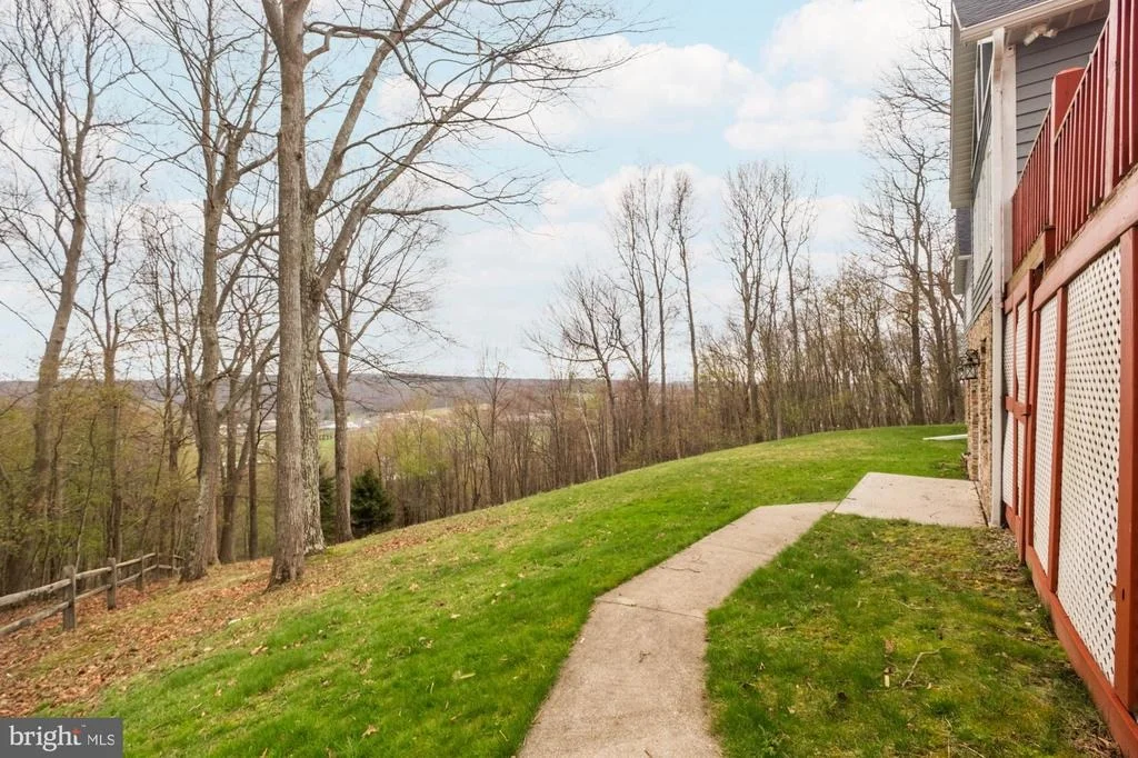 Photo of 790 SUNSET RIDGE DRIVE