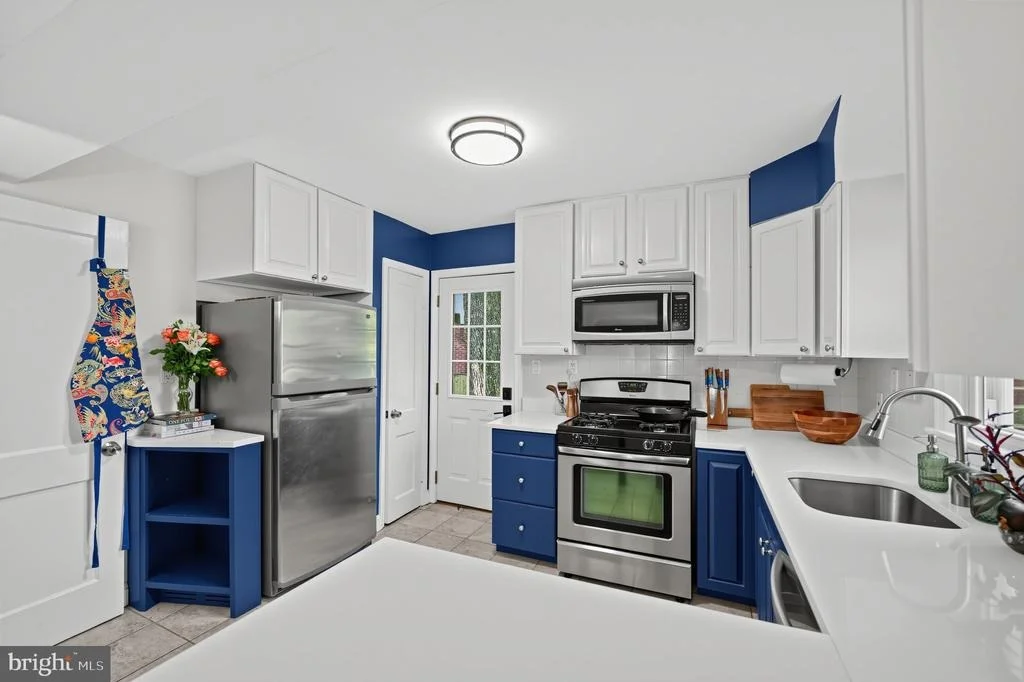 Photo of 9107 WIRE AVENUE
