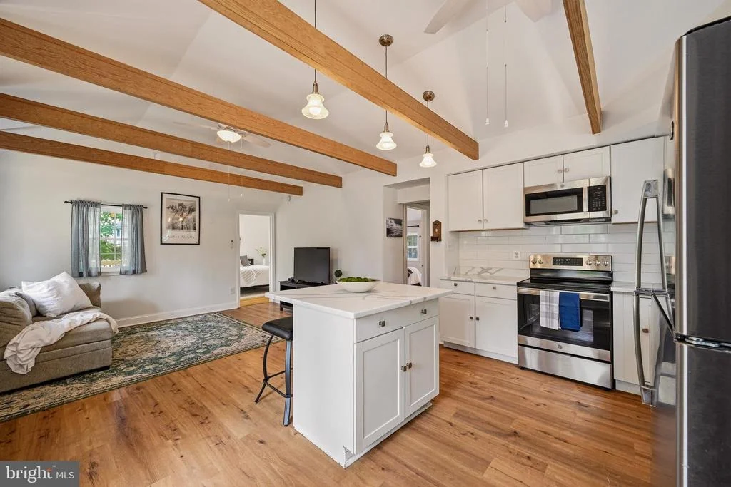 Photo of 1815 GLENARM ROAD