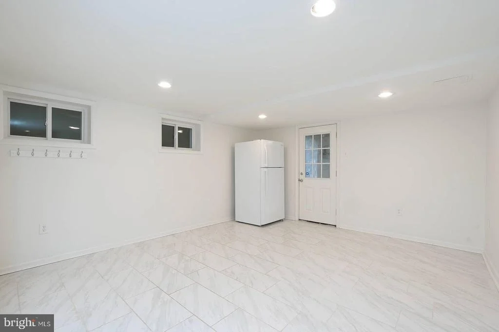 Photo of 1635 DINNEEN DRIVE