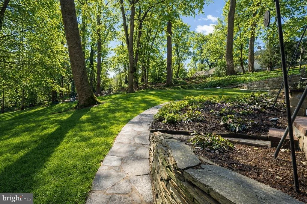Photo of 901 NAVY ROAD