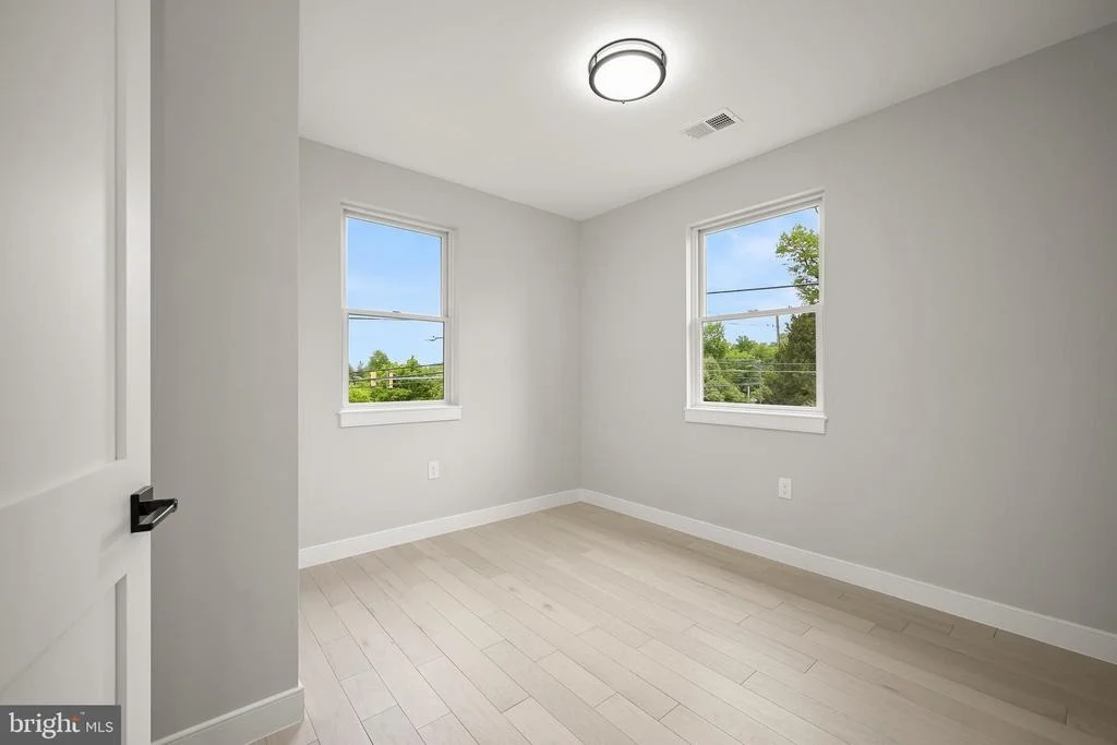Photo of 601 RAY DRIVE