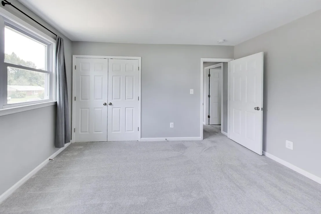 Photo of 5816 AMELIA STREET