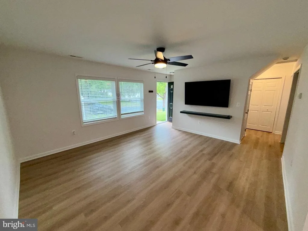 Photo of 7905 CHALICE ROAD