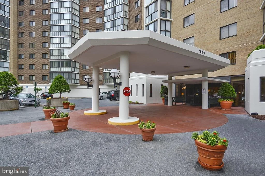 Photo of Unit 1015 at 15100 INTERLACHEN DRIVE