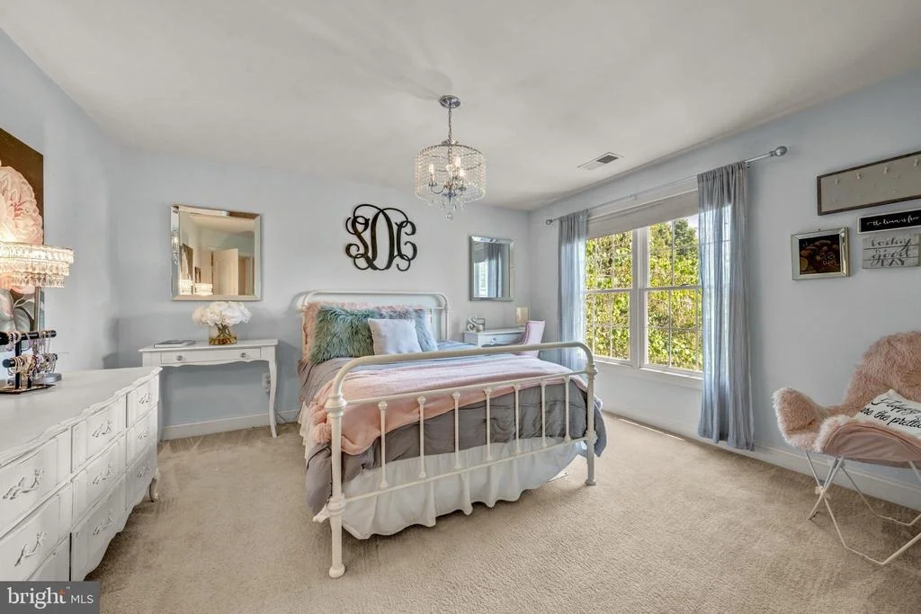 Photo of 24165 SPRING MEADOW CIRCLE