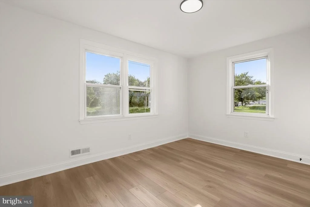 Photo of 6521 RIDGE ROAD