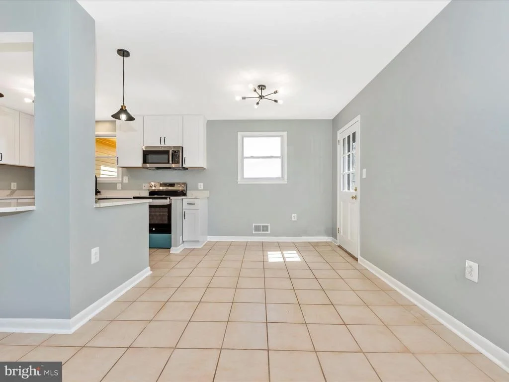 Photo of 15224 GANLEY ROAD