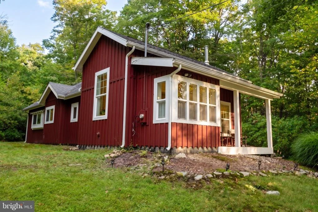 Photo of 252 RACOON DRIVE