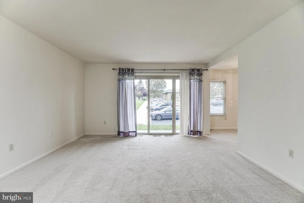 Photo of Unit 82F at 3632 GLENEAGLES DRIVE
