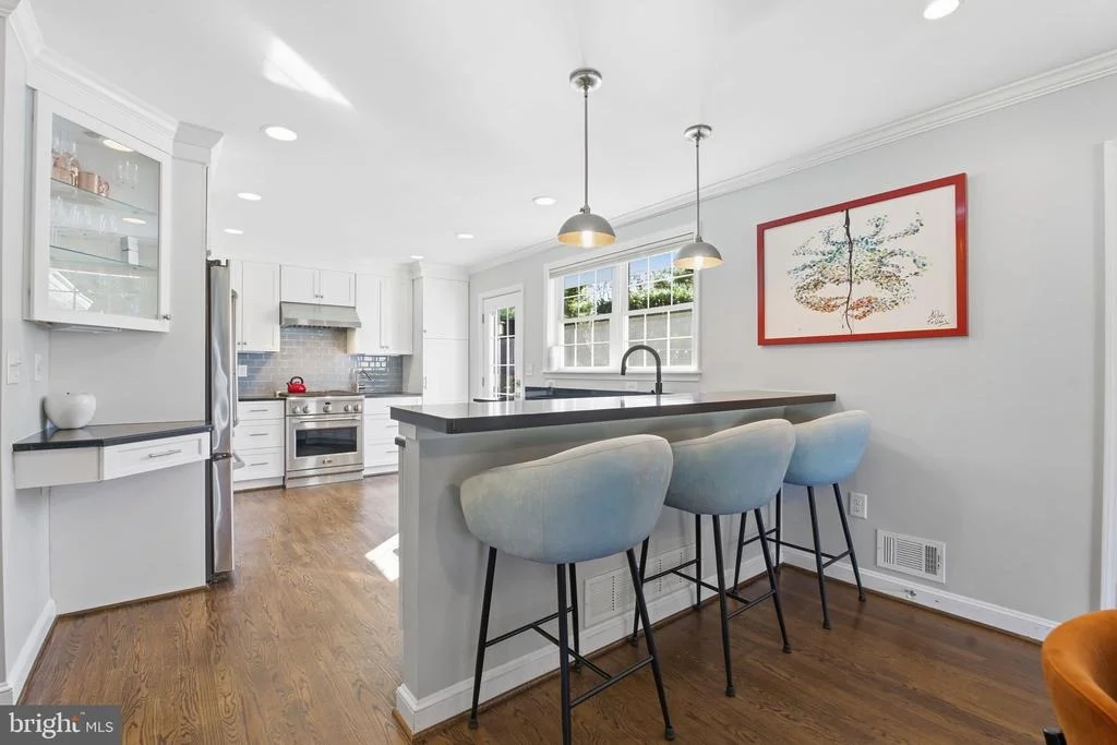 Photo of 214 PROVIDENCE ROAD