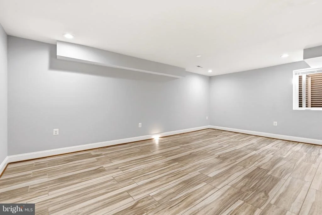 Photo of 8701 LOCHAVEN DRIVE