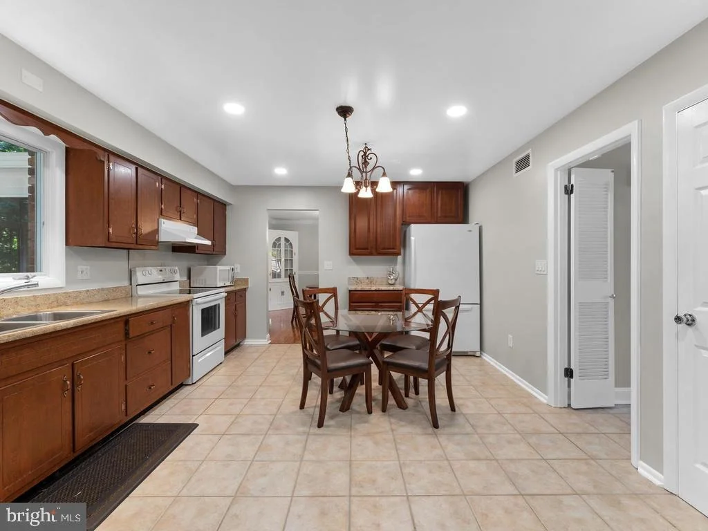 Photo of 2106 MOUNT HEBRON DRIVE