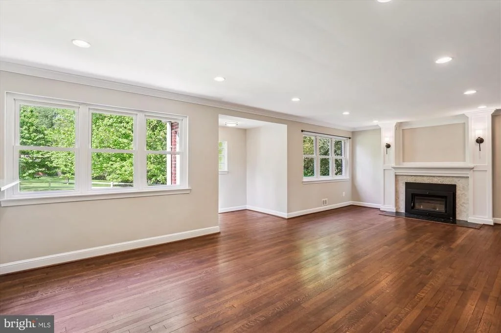 Photo of 813 MIDLAND ROAD