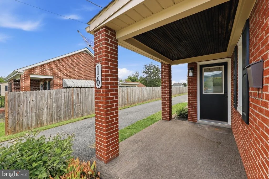 Photo of 16 SUMMIT AVENUE