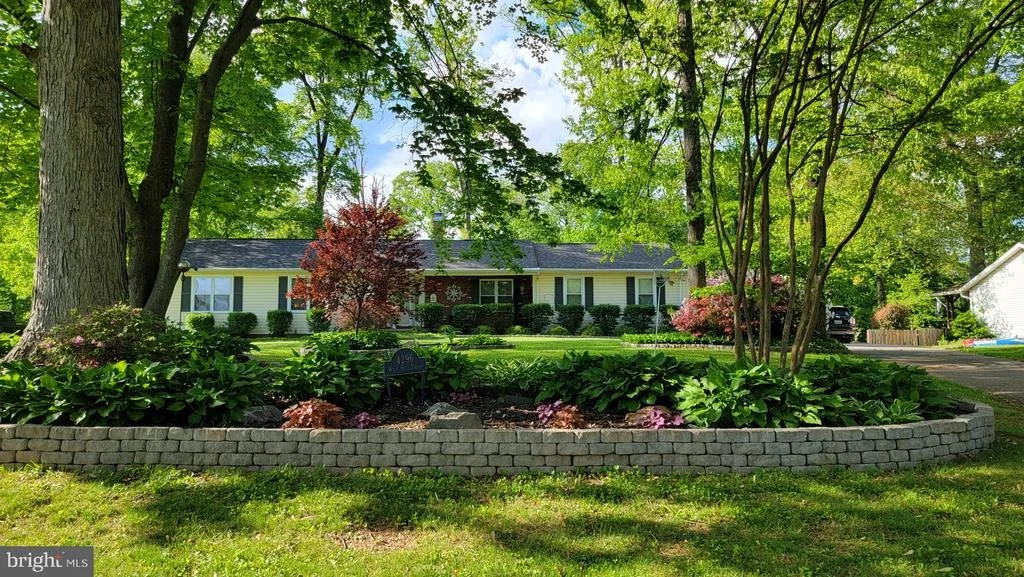Photo of 4296 WOLF HILL DRIVE