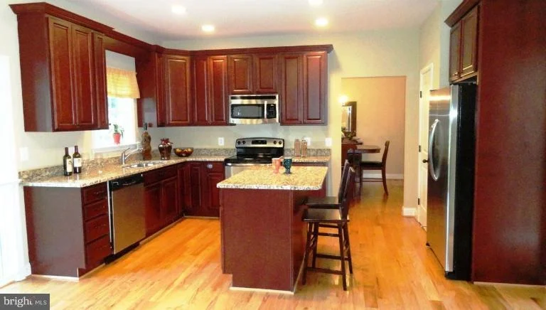 Photo of 9263 CARTERSVILLE ROAD
