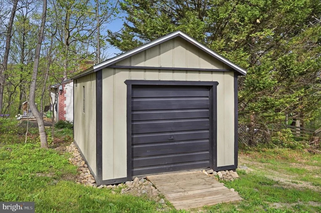 Photo of 105 BUCKSKIN TRAIL