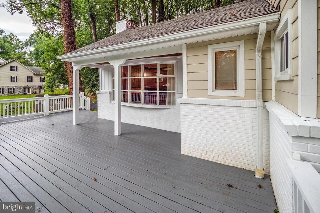 Photo of 407 WILLINGTON DRIVE