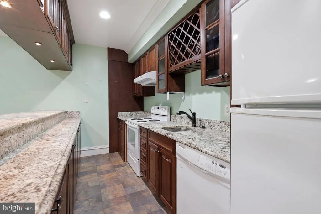 Photo of 8813 OAK LEAF DRIVE