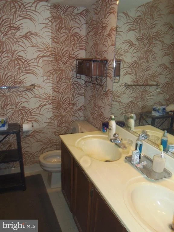 Photo of 2426 HIDDEN VALLEY LANE