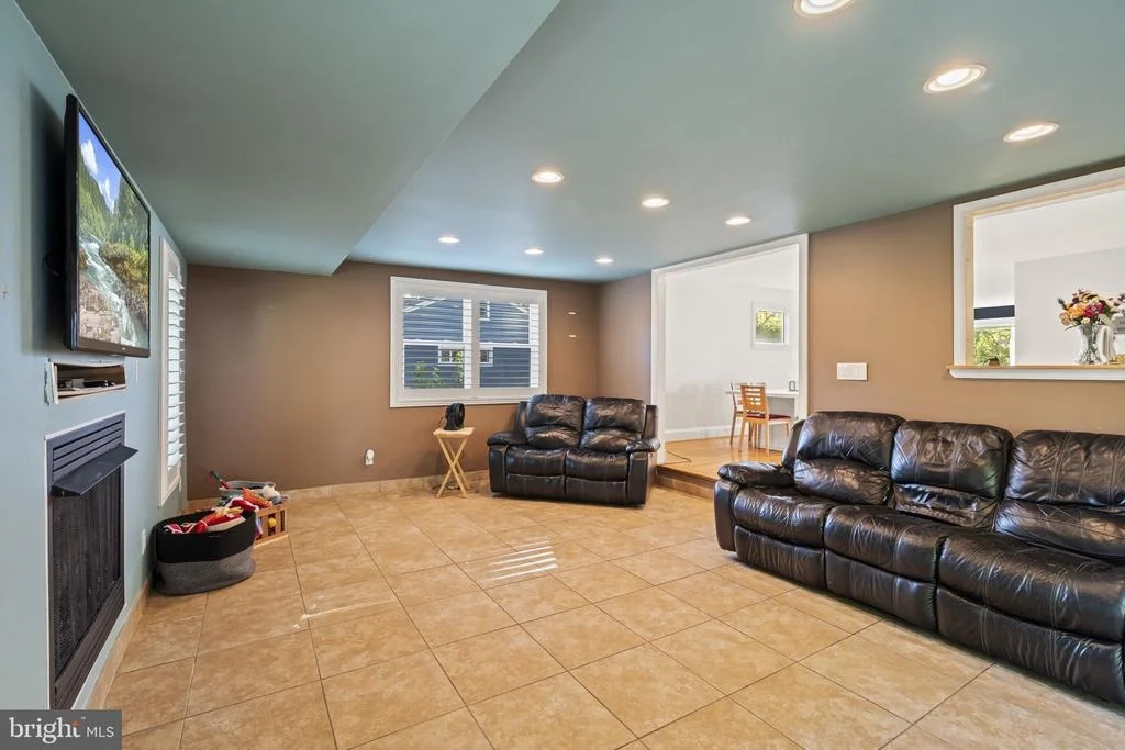Photo of 409 BRADFORD ROAD