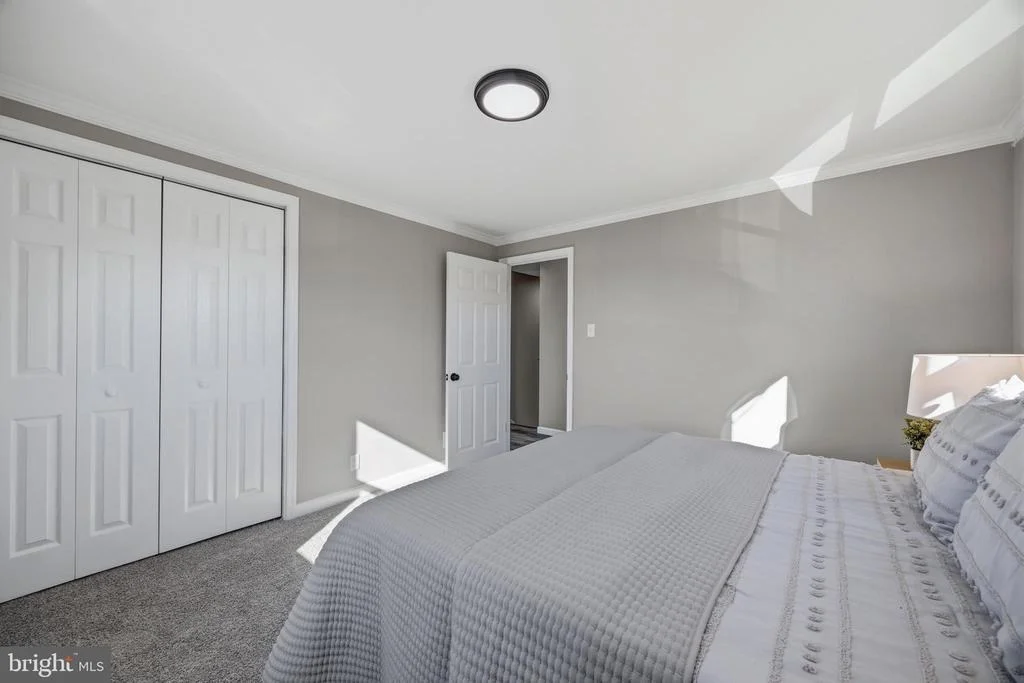 Photo of 183 KENWOOD ROAD